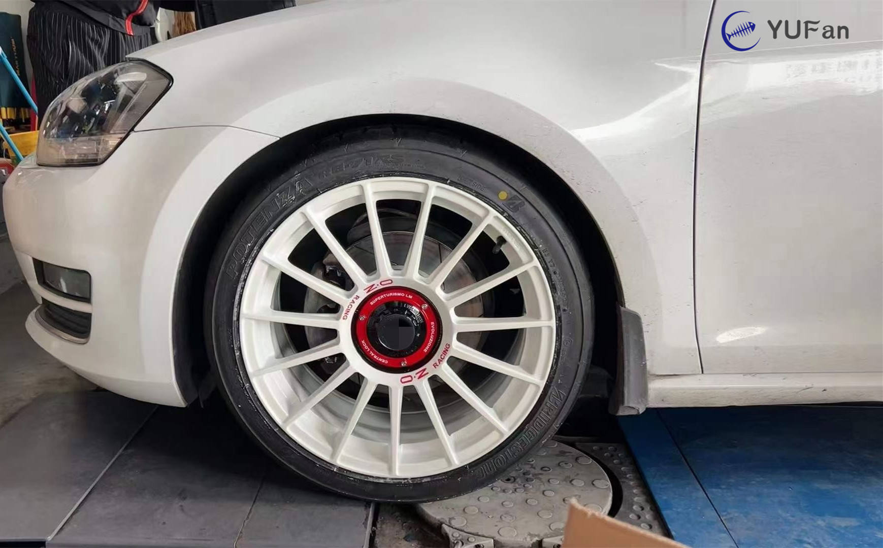 18 inch  factory direct car rim. aluminum alloy  Casting wheel rimsPassenger Car Wheels tires other wheels .