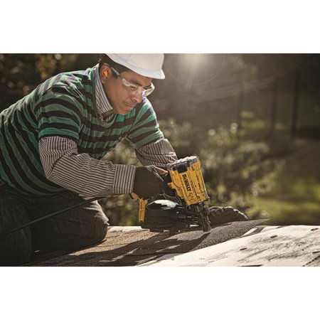 DeWalt 15 Degree Coil Roofing Nailer