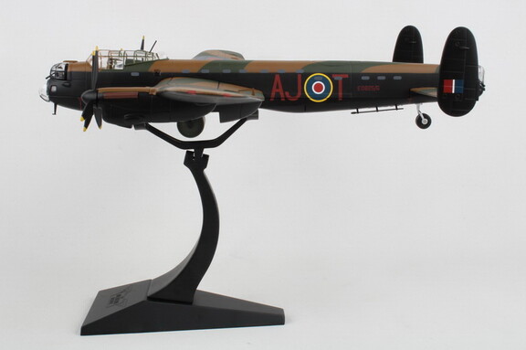 Corgi CG32628 Lancaster 1/72 Biii Special Aj T Tom...