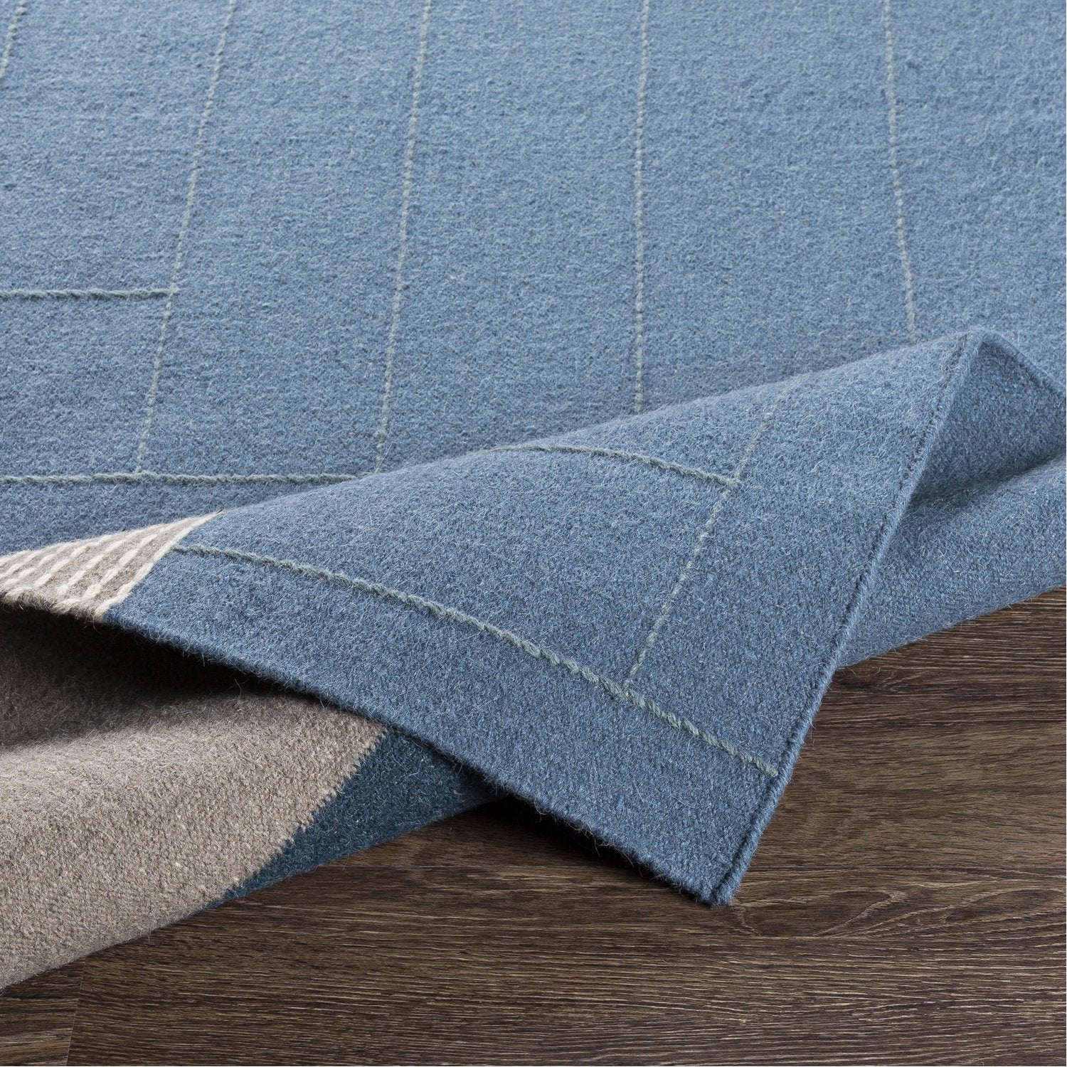 Fulham Hand Woven Rug in Denim, Medium Gray, White, Taupe, Dark Blue