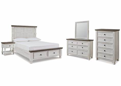 Havalance Queen Bed with Dresser, Mirror and Nightstand