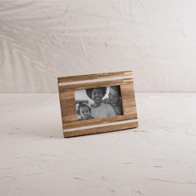 Gold Metal amp White Resin Strip 4x6 Photo Frame Foreside Home amp Garden