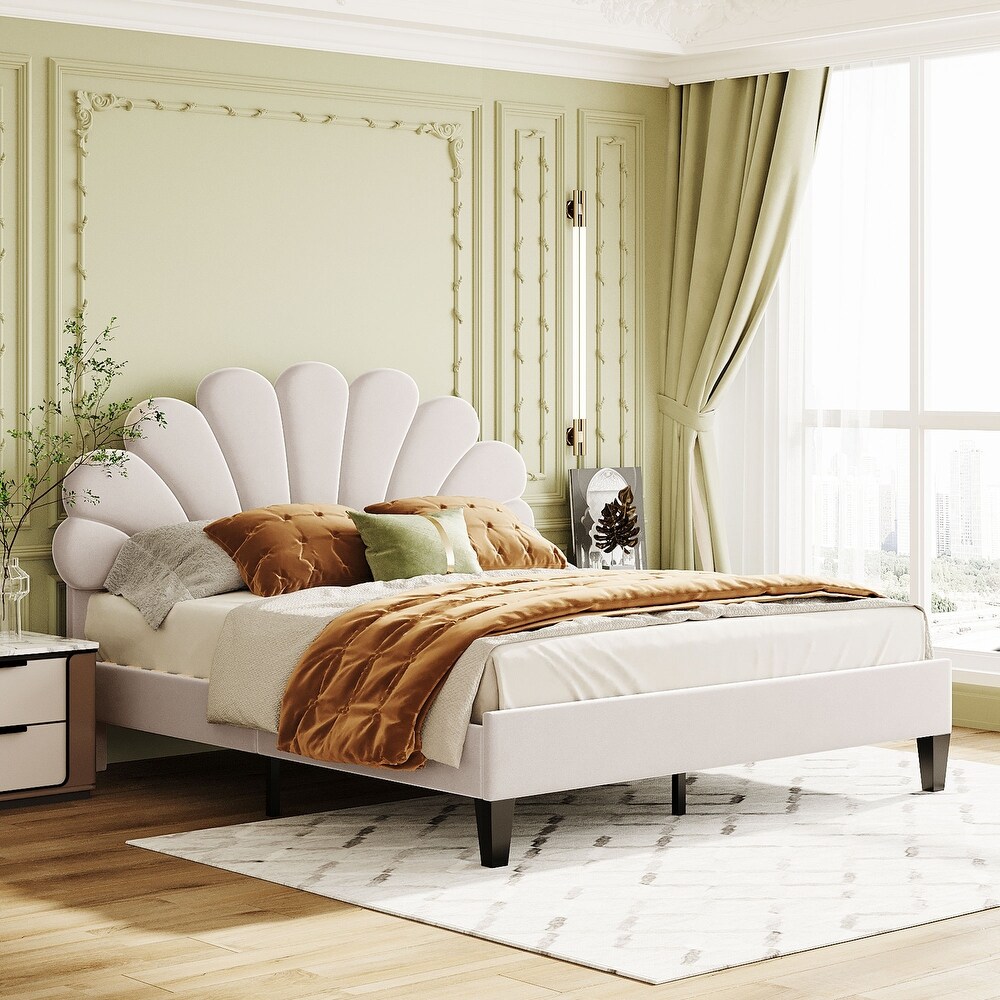 Far Ahead Theme Velvet Platform Bed Upholstered Bed with Flowers Shaped Headboard  Wood Slat Platform Bed for Bedroom