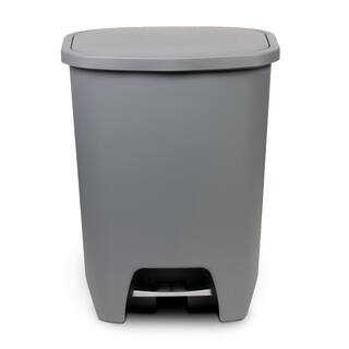 Glad 20 Gal. Gray Step-On Plastic Trash Can with Clorox Odor Protection of The Lid GLD-74231-1