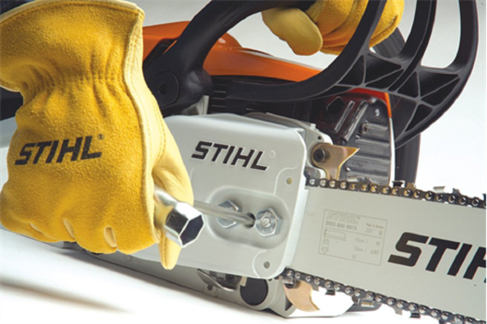 MS 171 Lightweight Gas Powered Chainsaw ; 16 In