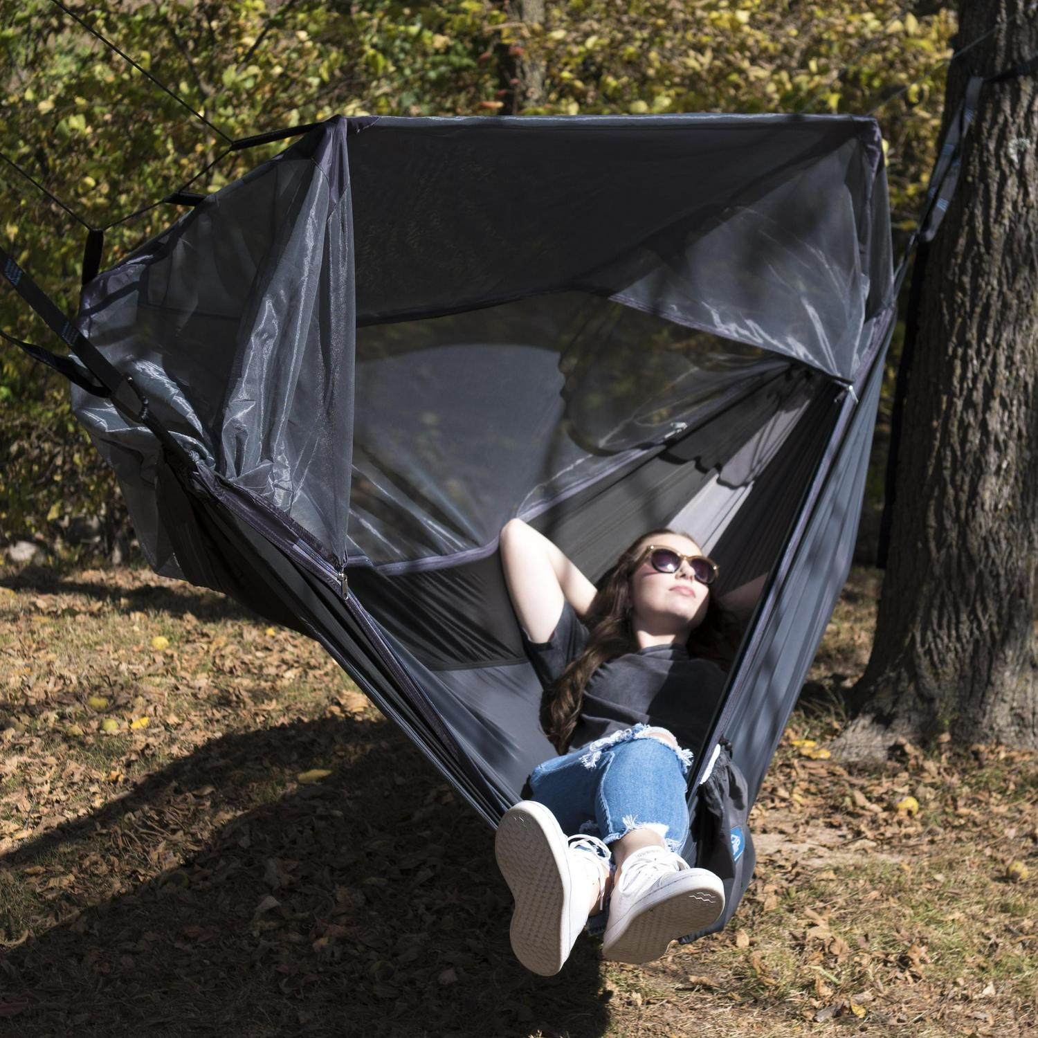 Equip Nylon Mosquito Hammock with Attached Bug Net， 1 Person Dark Gray and Black， Size 115 L x 59 W