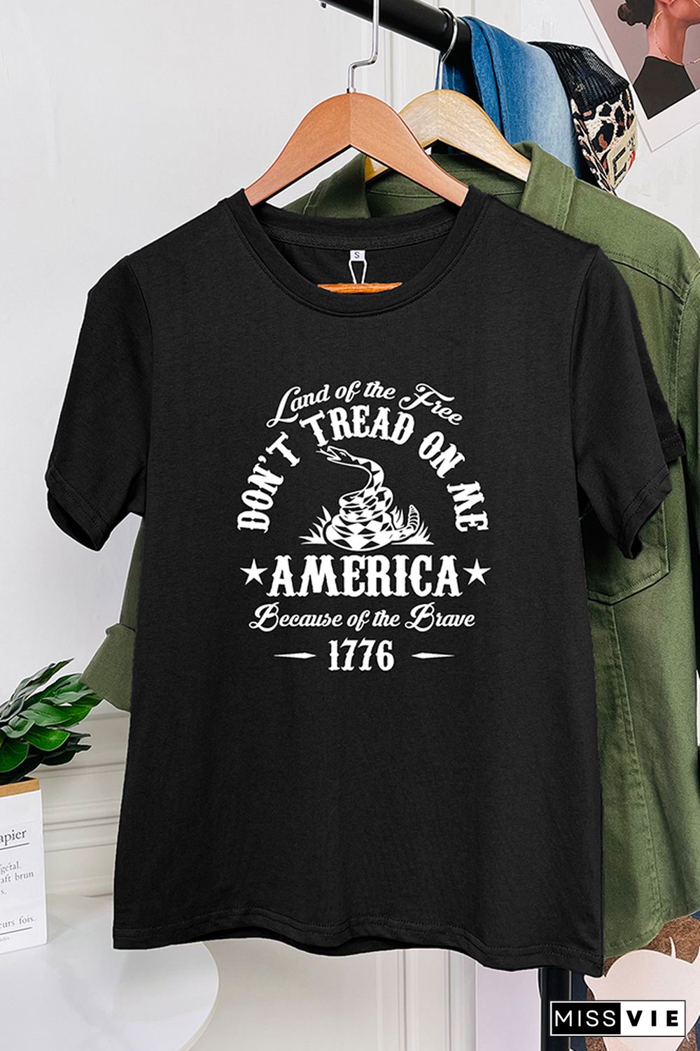 Dont' Tread On Me Graphic T-Shirt Wholesale