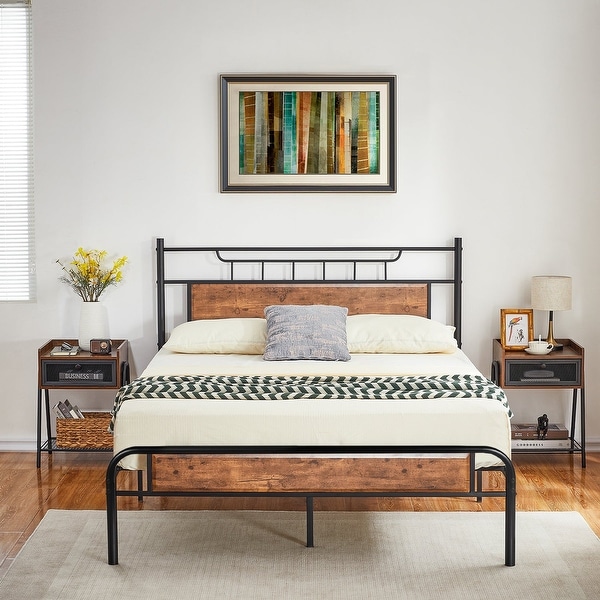 Industrial 3 piece Queen Bedroom Set Bed Frame and Nightstand set of 2， Vintage Brown - - 36583879