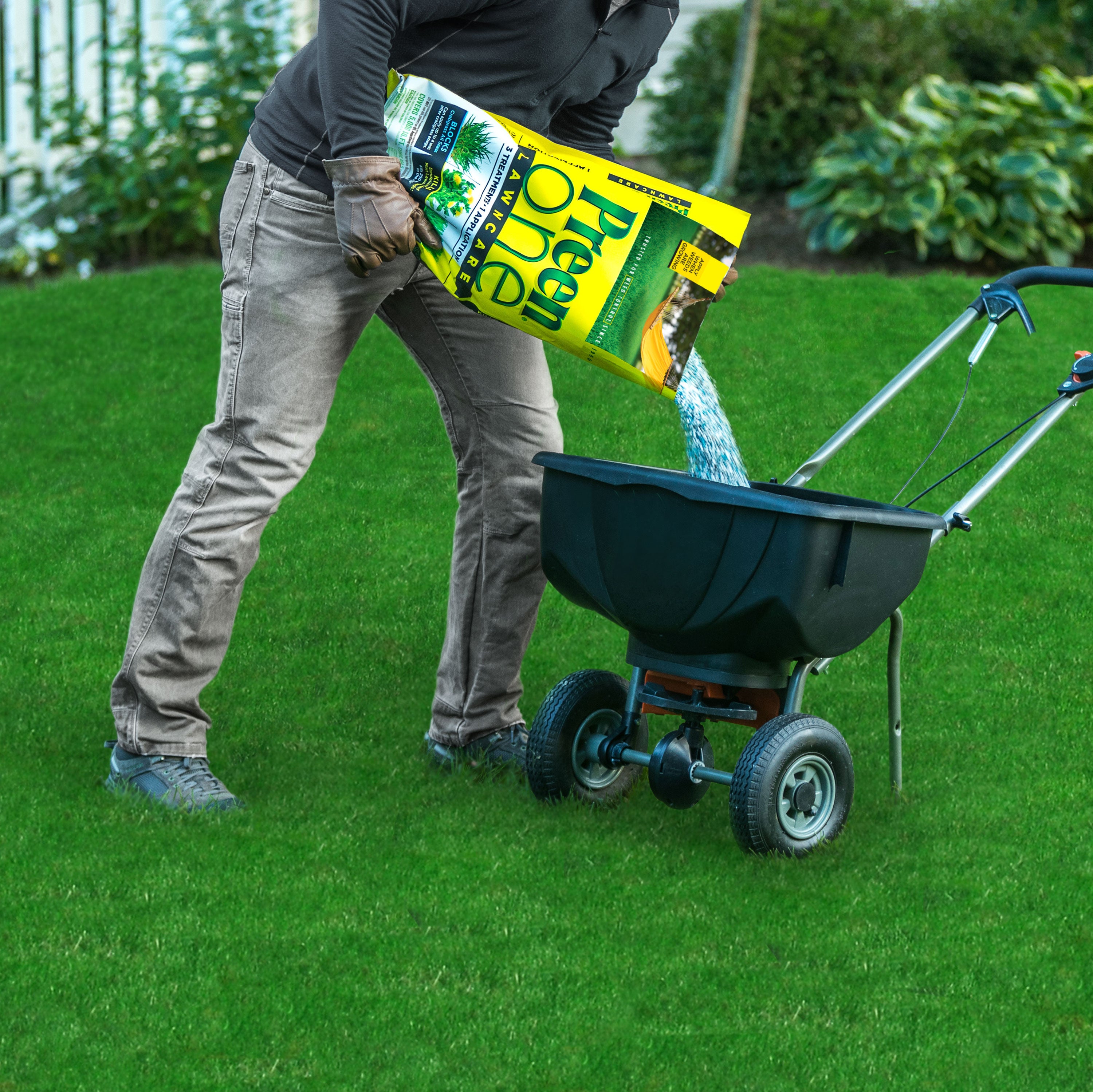 Preen One Lawncare - 36 lbs. - Covers 10，000 Sq. ft.