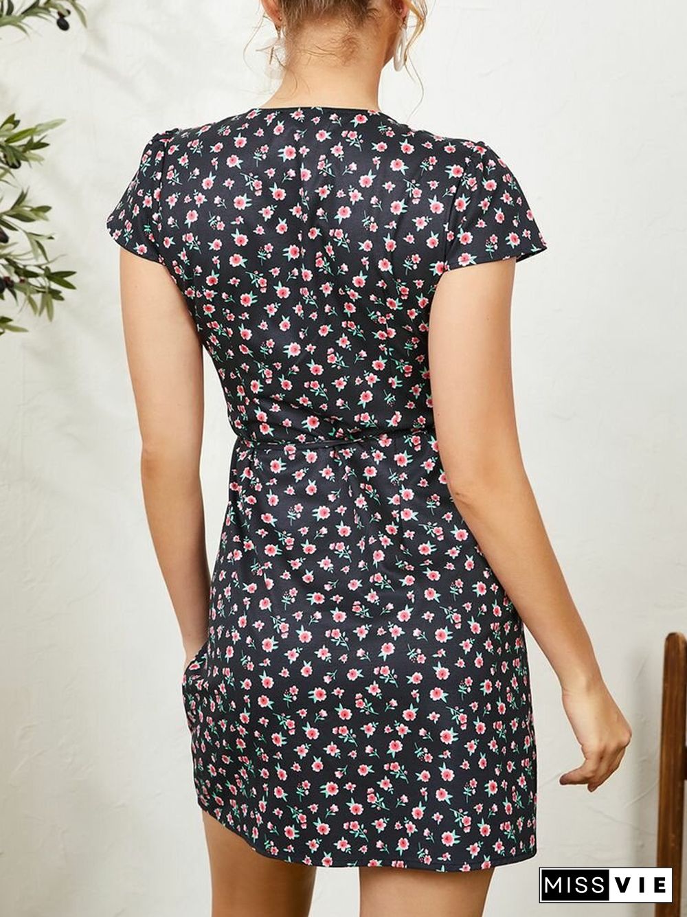 Women Holiday Short Sleeve V-neck Knotted Floral Print Dress