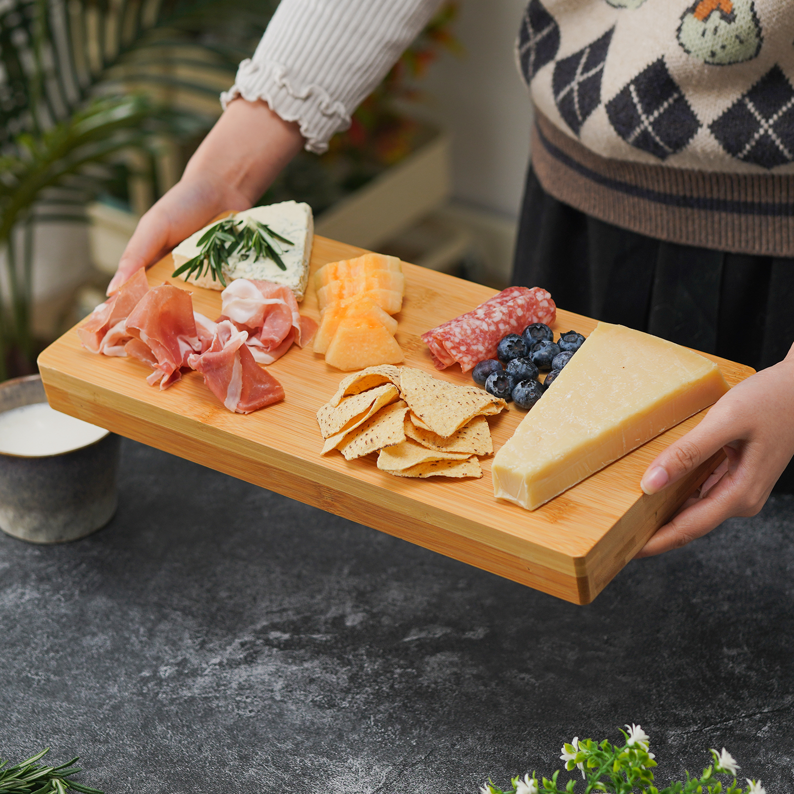 EURO SAKURA Bamboo Cheese Board Set， Wooden Charcuterie Board Serving Platter with Knife Set (7.5x15.5)