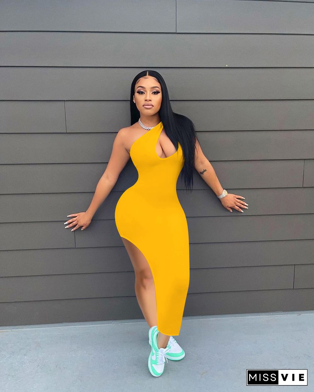 Solid Color Sexy Slanted Shoulder Slit Dress