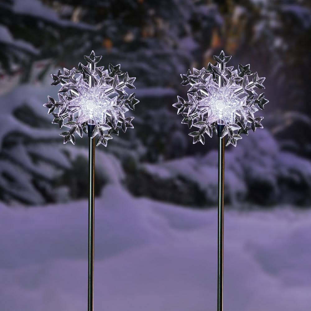 Alpine Corporation 33 in. Tall White Solar Snowflake Garden Stake with Cool LED Light (Set of 2) SLC131SLR-WT-2