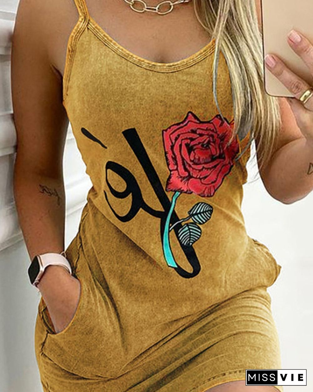 Womens Fashion Summer Clothing Casual Sleeveless Floral Prited Halter Dress with Pockets Sexy V-neck Party Club Mini Tank Top Dresses Ladies Plus Size Cami Dress