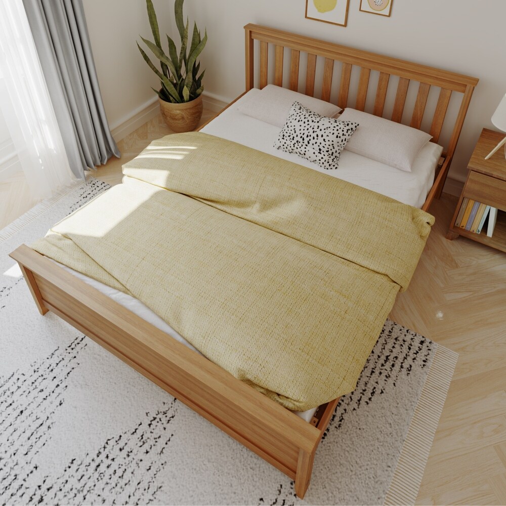 Max and Lily Classic Queen Bed