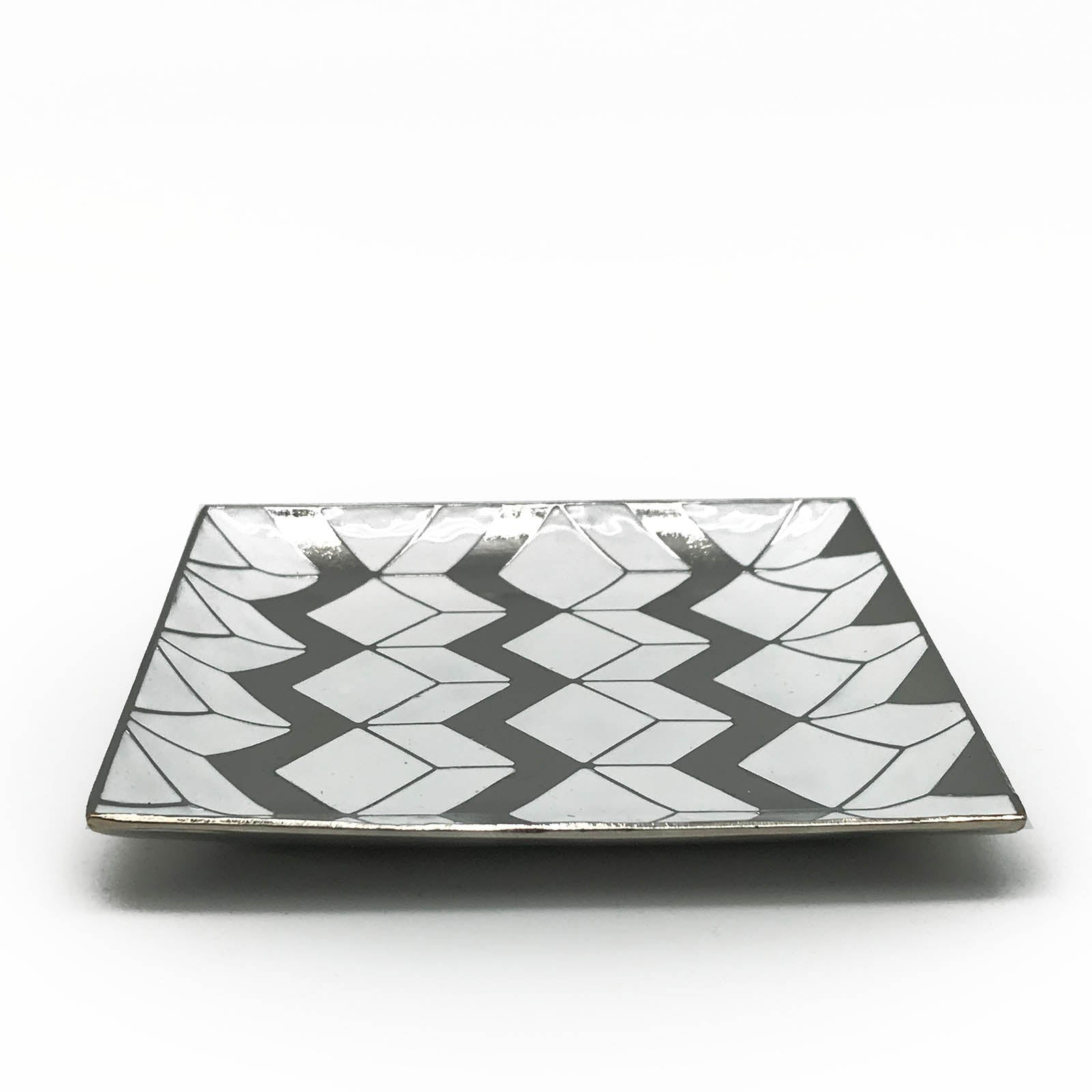 Handmade Zinc Plate/Ashtray  Chrome 48134A000