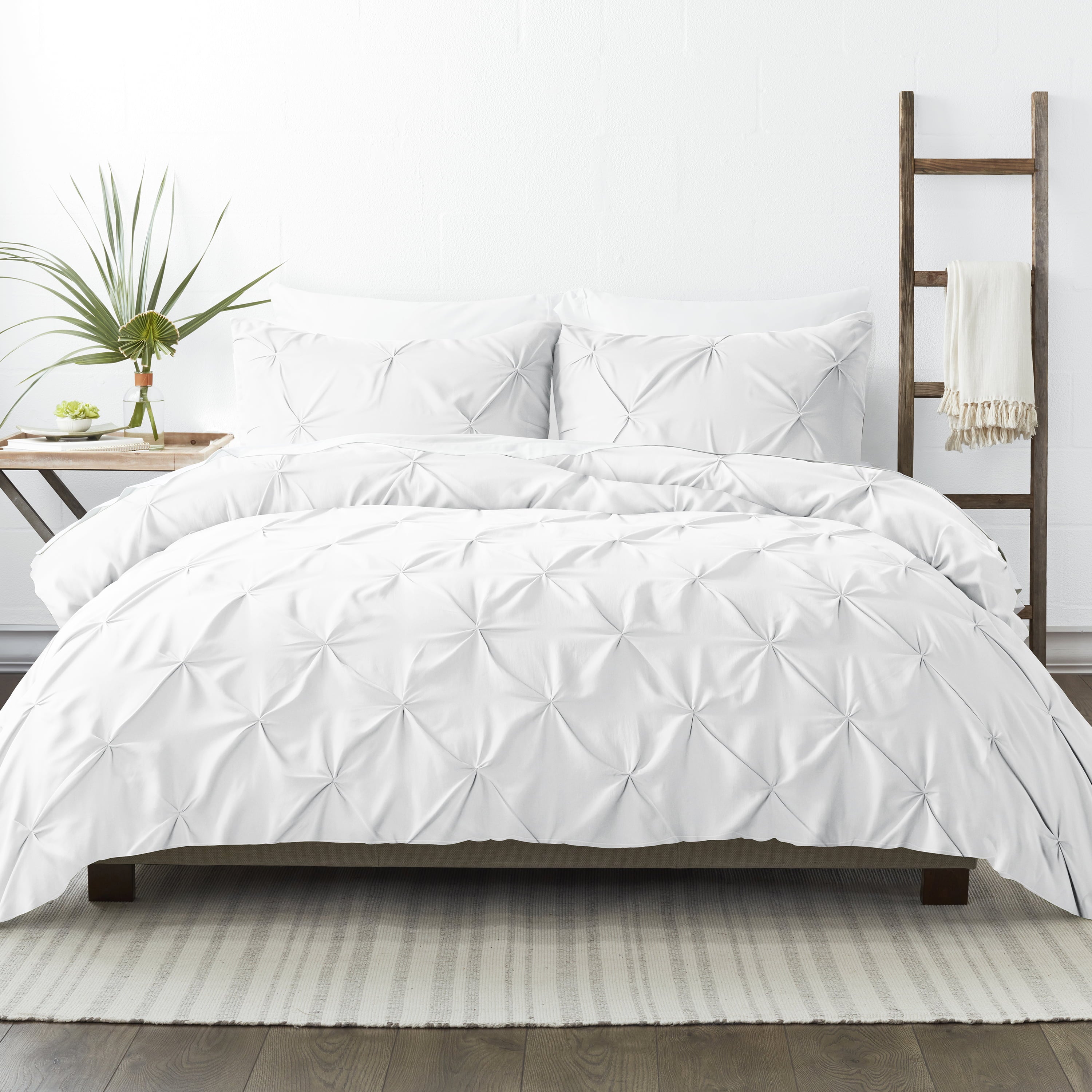 Home Collection Premium Ultra Soft 2-Piece Pinch Pleated Duvet Cover Set Comes In Twin， Queen， King Sizes!