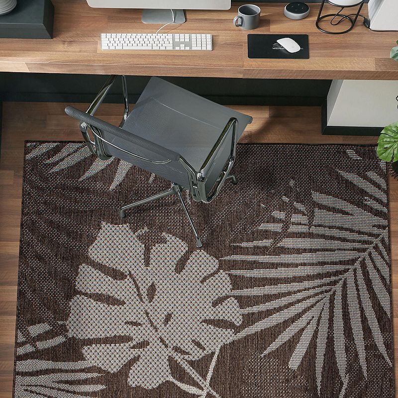 World Rug Gallery Contemporary Tropical Leaves Indoor/Outdoor Waterproof Patio Area Rug