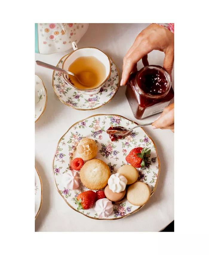 Royal Albert 100 Years 1940 3-Piece Set Teacup Saucer and Plate -English Chintz