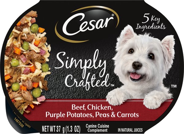 Cesar Simply Crafted Beef， Chicken， Purple Potatoes， Peas and Carrots Wet Dog Food Topper