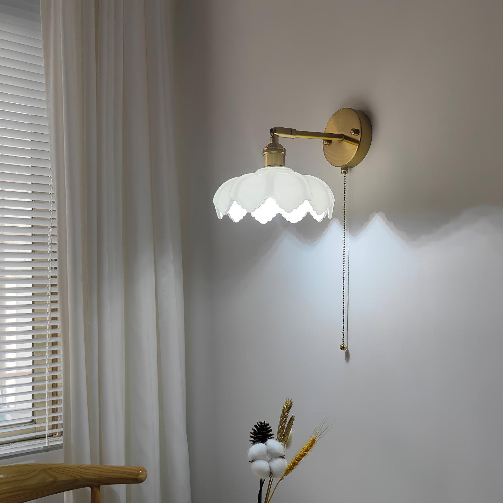 Lotus Rotatable Wall Lamp