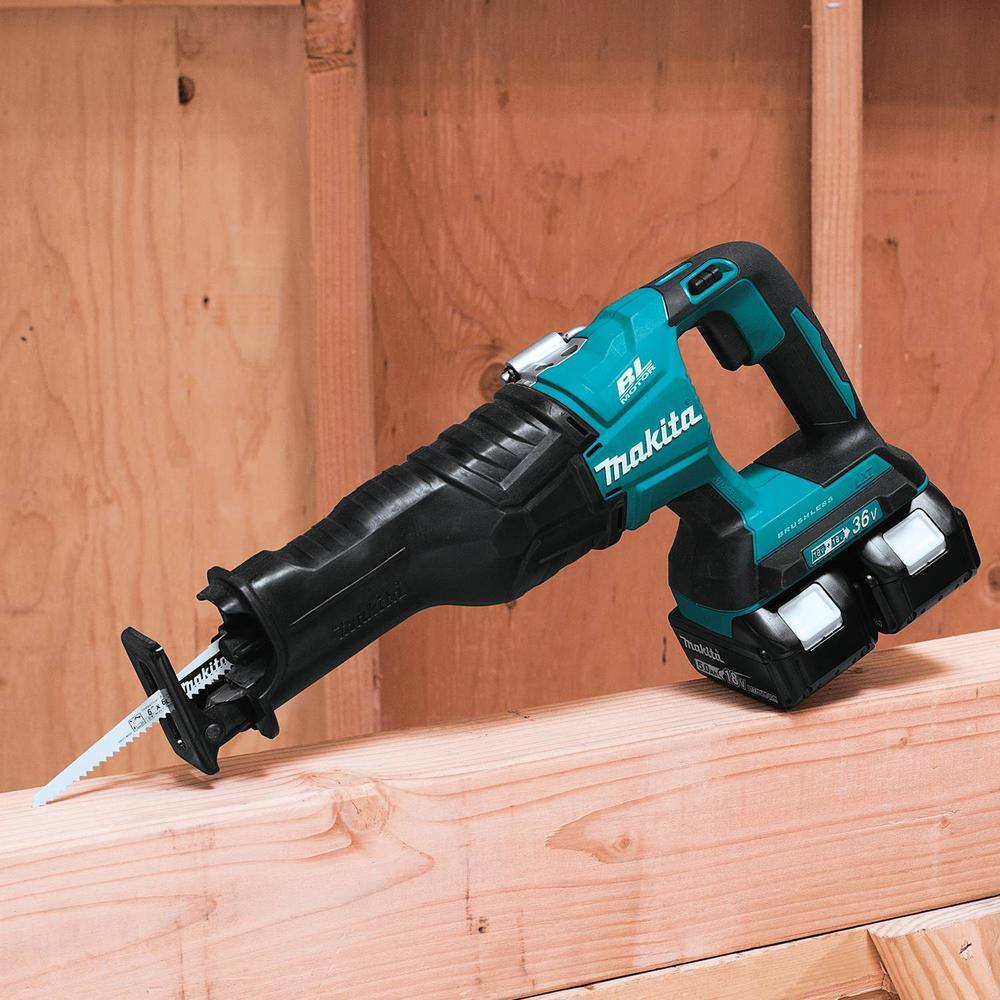 Makita 18V X2 LXT Lithium-Ion (36V) Brushless Cordless Reciprocating Saw Kit (5.0Ah) with 2 Batteries 5.0Ah and Charger XRJ06PT