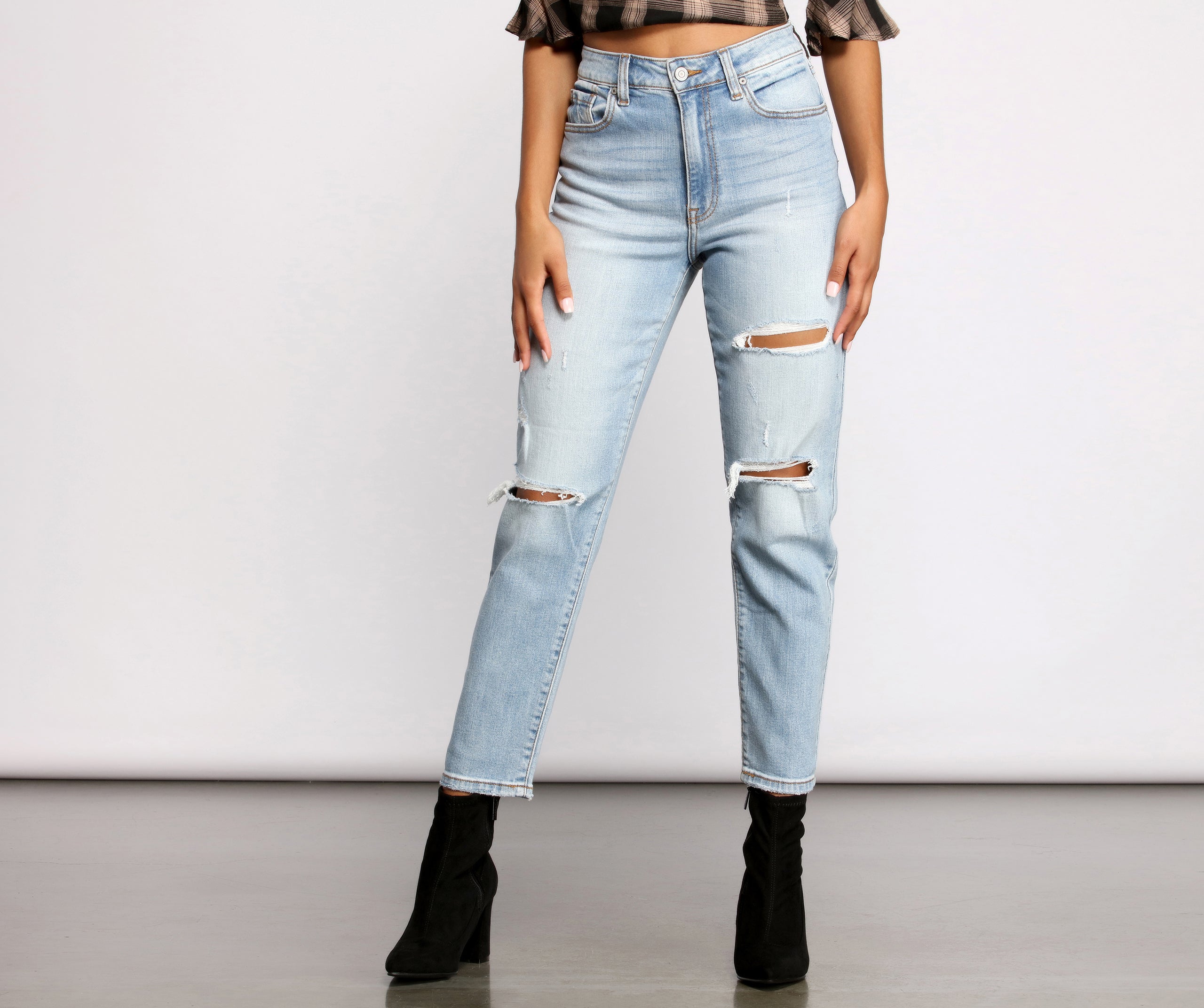 Tobi Super High Rise Cropped Mom Jeans