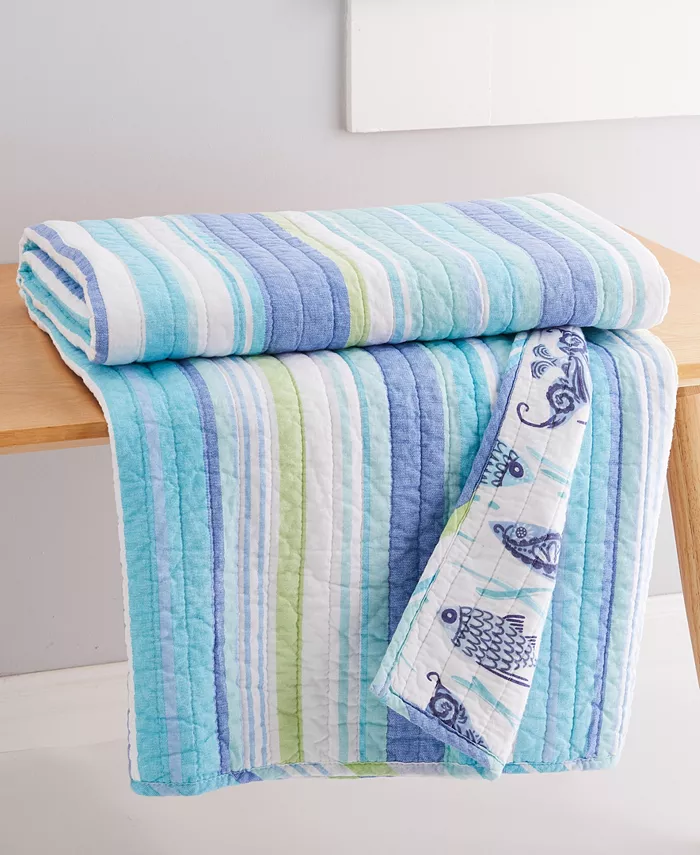 Levtex Laida Beach Whimsical Fish Reversible Quilted Throw， 50