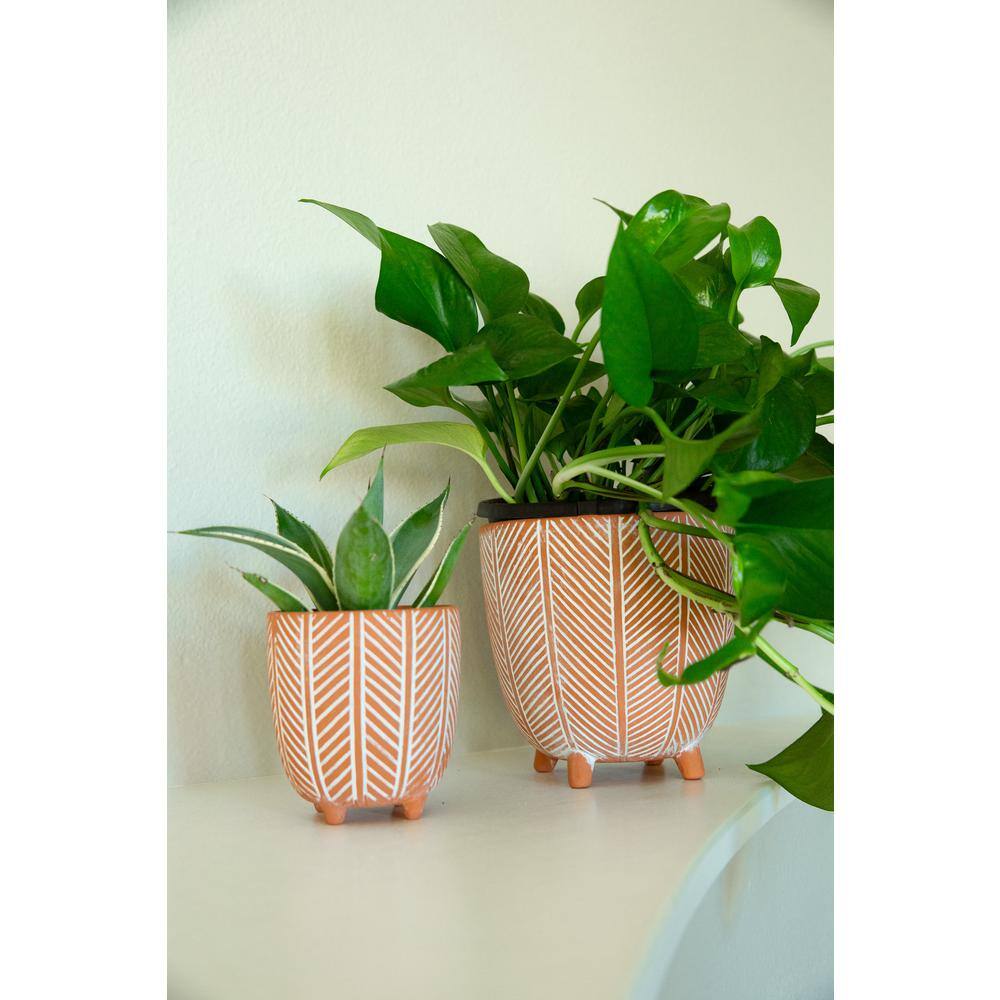 Flora Bunda 6 in. x 4 in. Terracotta Orange Chevron Ceramic Footed Pot (Set of 2) CT837E2-OR