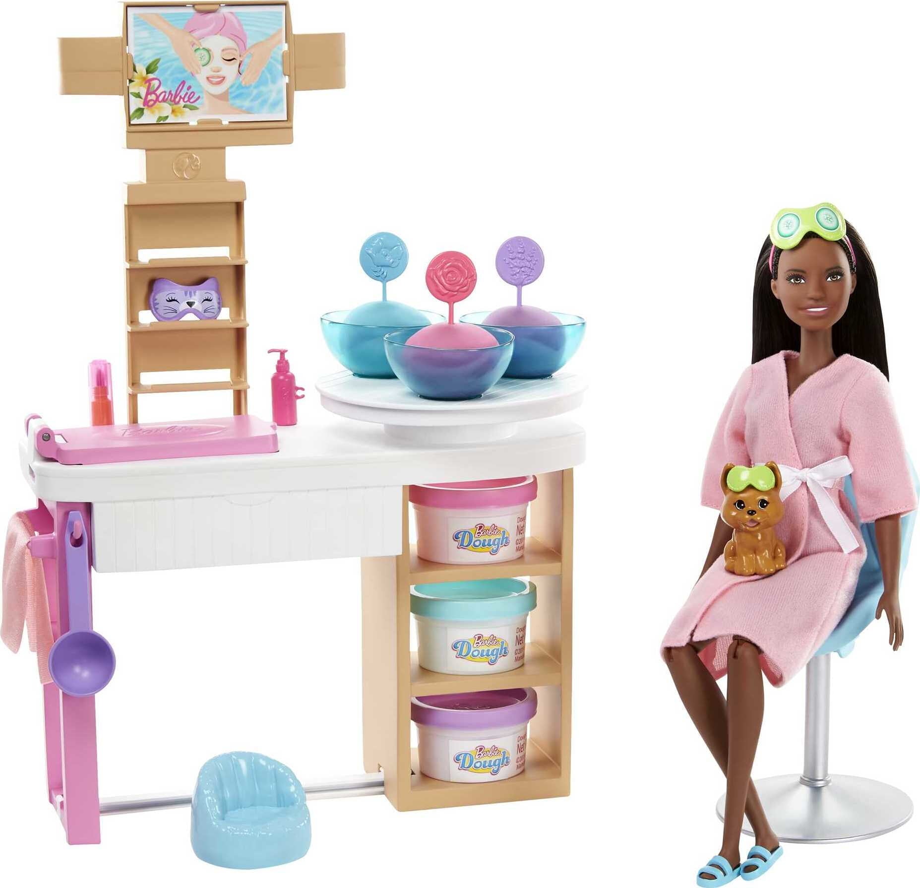 Barbie Face Mask Spa Day Playset, Brunette Doll and 10+ Accessories Including Puppy, Mask Mold and Dough