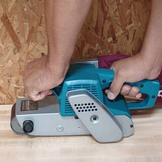 Makita 7.8 Amp 3 in. x 24 in. Corded Belt Sander 9924DB