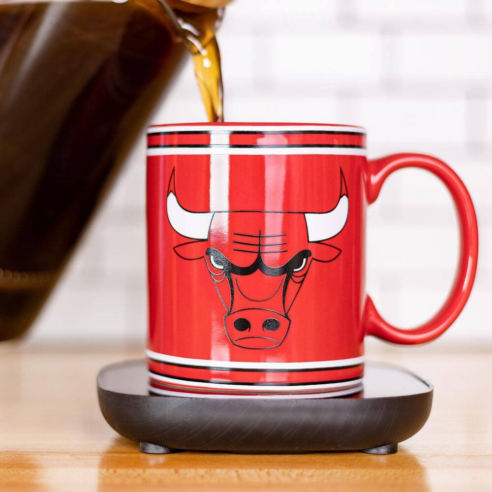 Uncanny Brands NBA Chicago Bulls Single-Cup Red Coffee Mug with Warmer for Your Drip Coffee Maker MW1-NBA-BUL-LG1