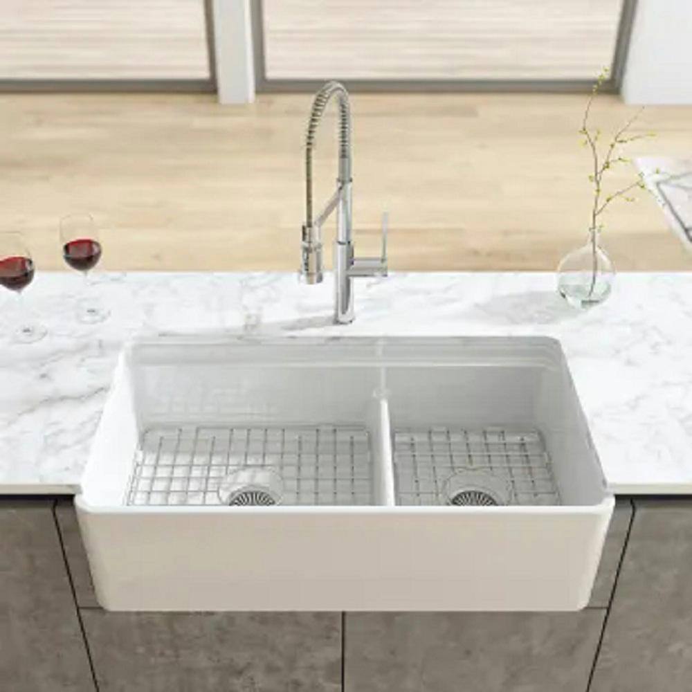 LaToscana Reversible White Fireclay 36 in. Double Bowl Farmhouse Apron-Front Kitchen Sink LDL3619W