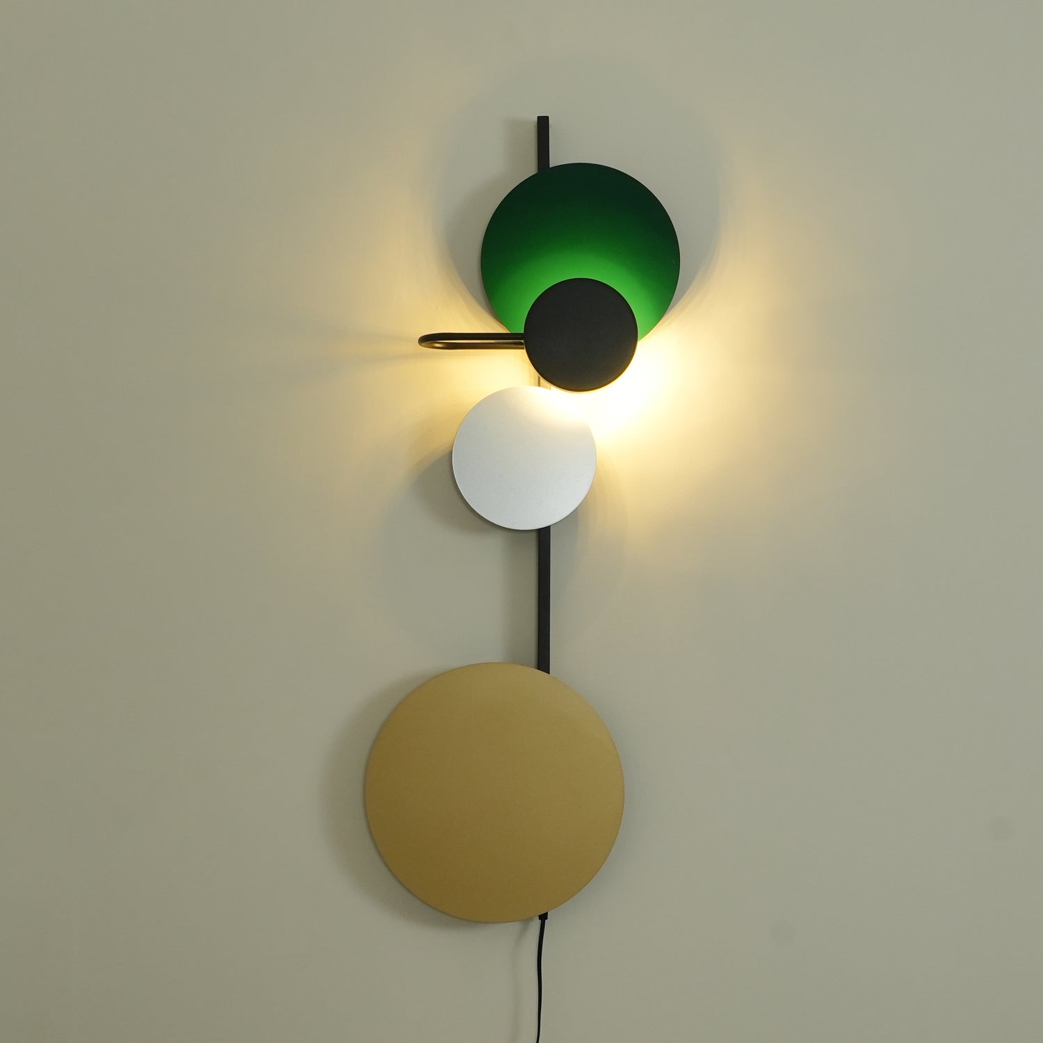 Planet Plug-in Wall Lamp