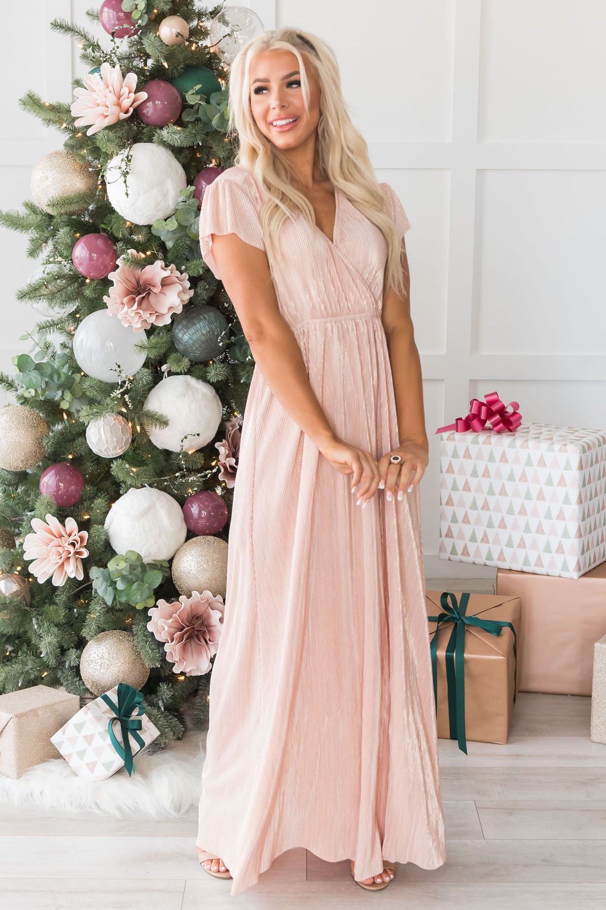 The Holiday Dream Shimmer Maxi Dress