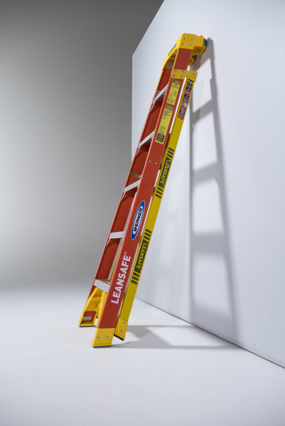 10Ft LEANSAFE Type IA Fiberglass Leaning Ladder