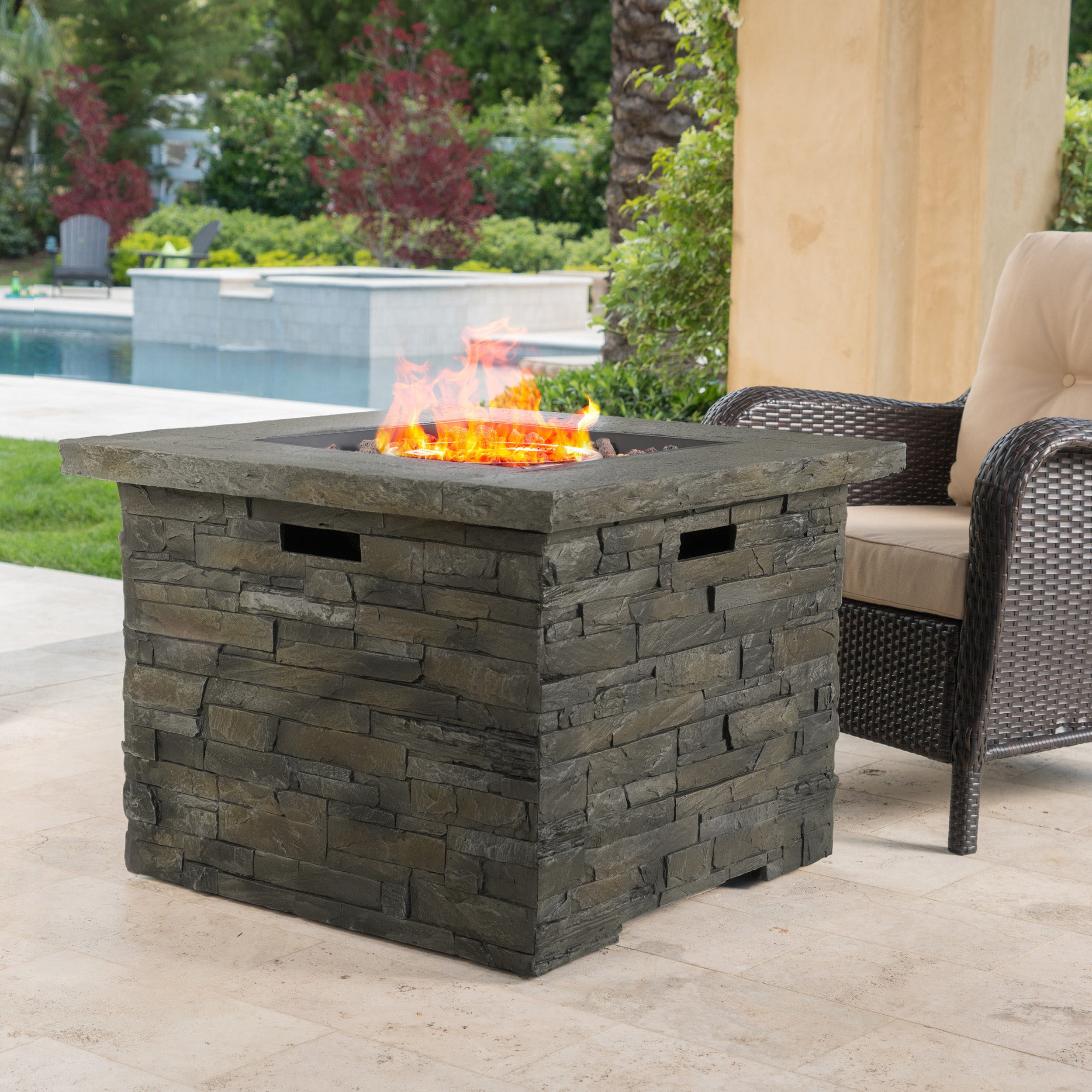 Stonecrest 40,000 BTU Propane Gas Firepit (Square)