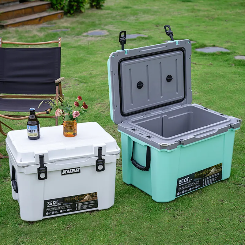 Wholesale mini size customized plastic ice chest 25QT beer can injection cooler box with metal handle