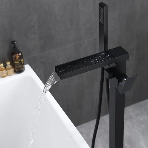 1 Handle Freestanding Bathtub Faucet with Hand Sho...