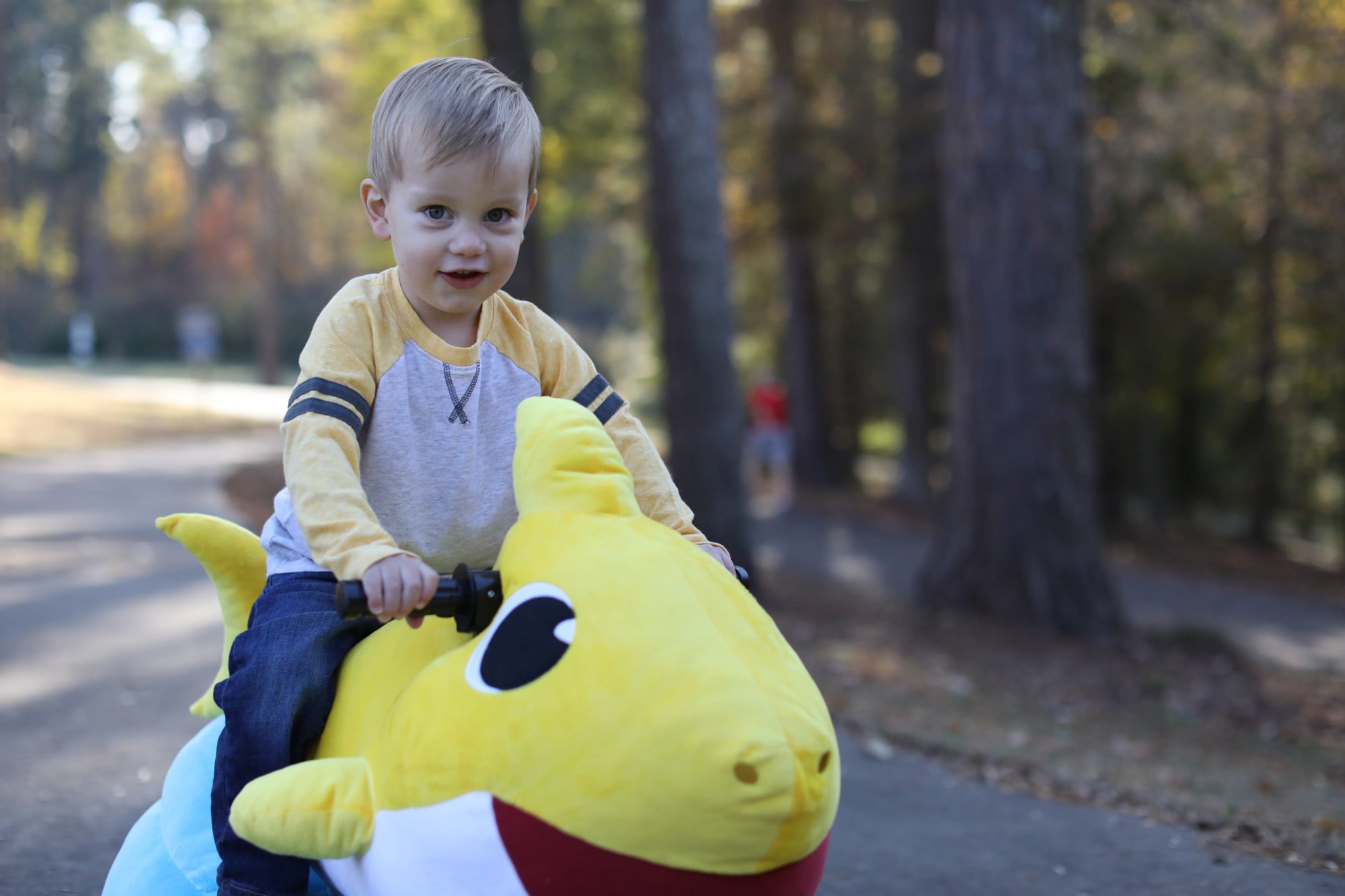 Baby Shark 6V Plush Ride-On