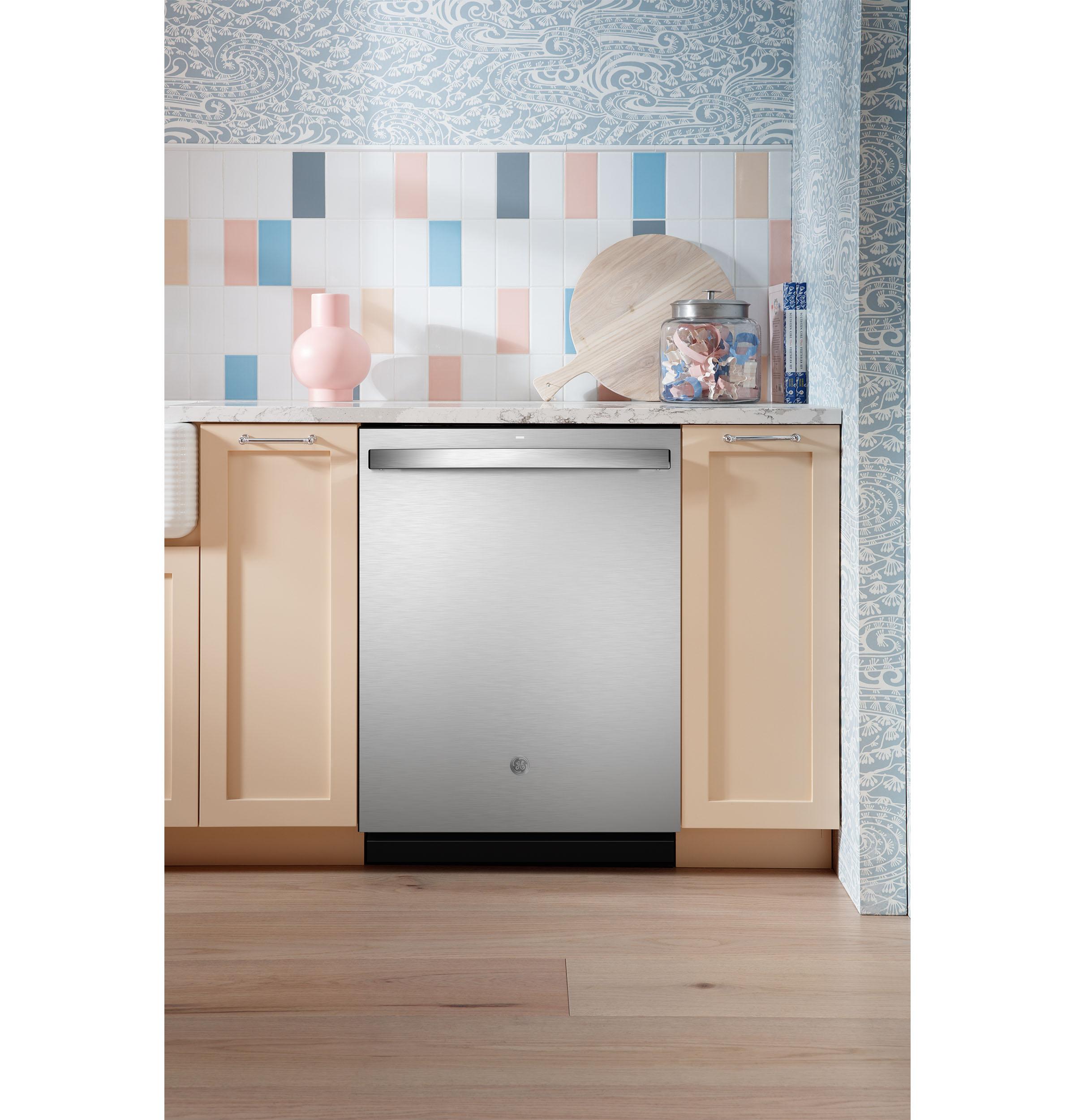 Ge Appliances GDT650SYVFS Ge® Fingerprint Resistant Top Control With Stainless Steel Interior Dishwasher With Sanitize Cycle