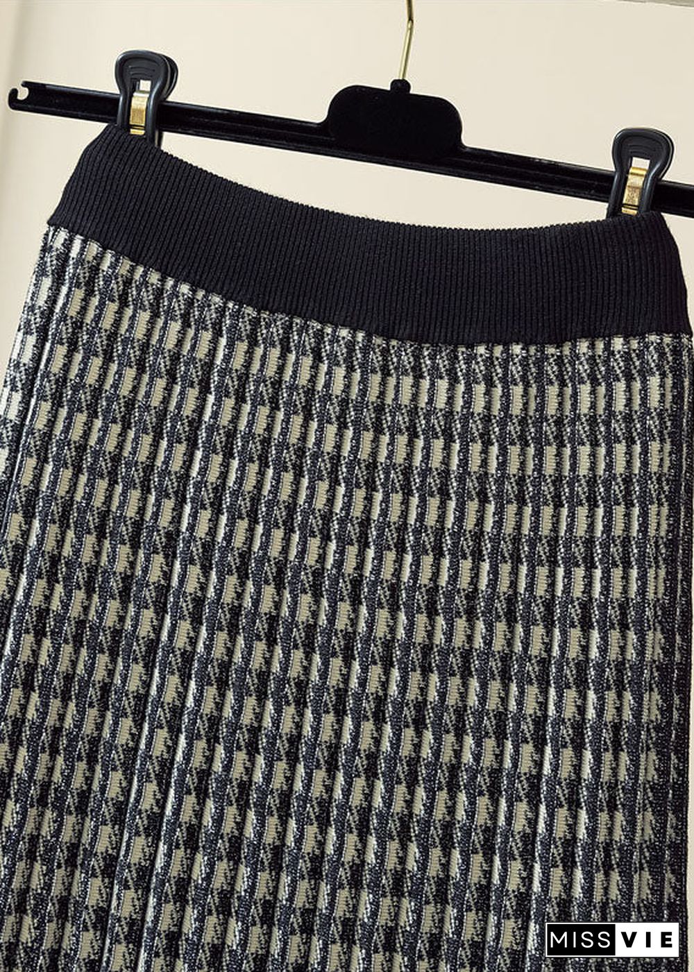 Natural Black Plaid Knit pleated skirt Spring