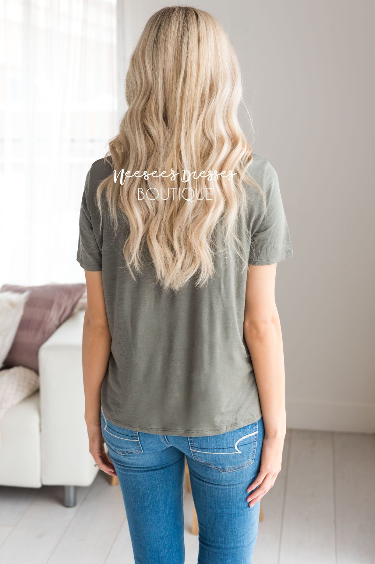 Basic Simple Comfy Tee