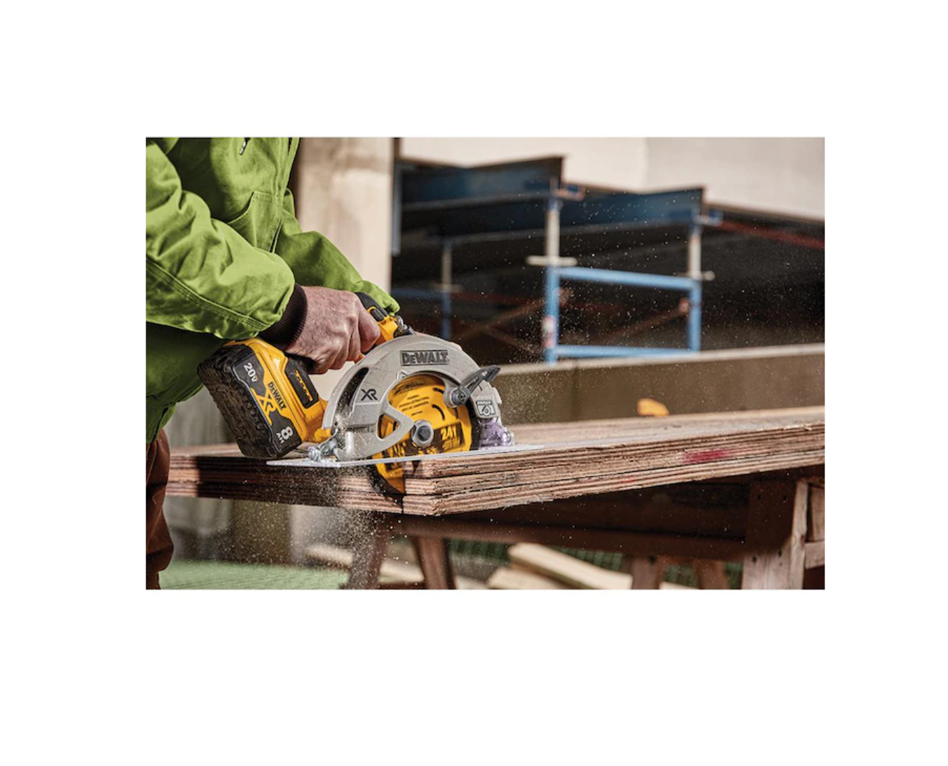 DEWALT DCS574W1 XR POWER DETECT 20-Volt Max 7-1/4-in Brushless Cordless Circular Saw (1-Battery and Charger Included)