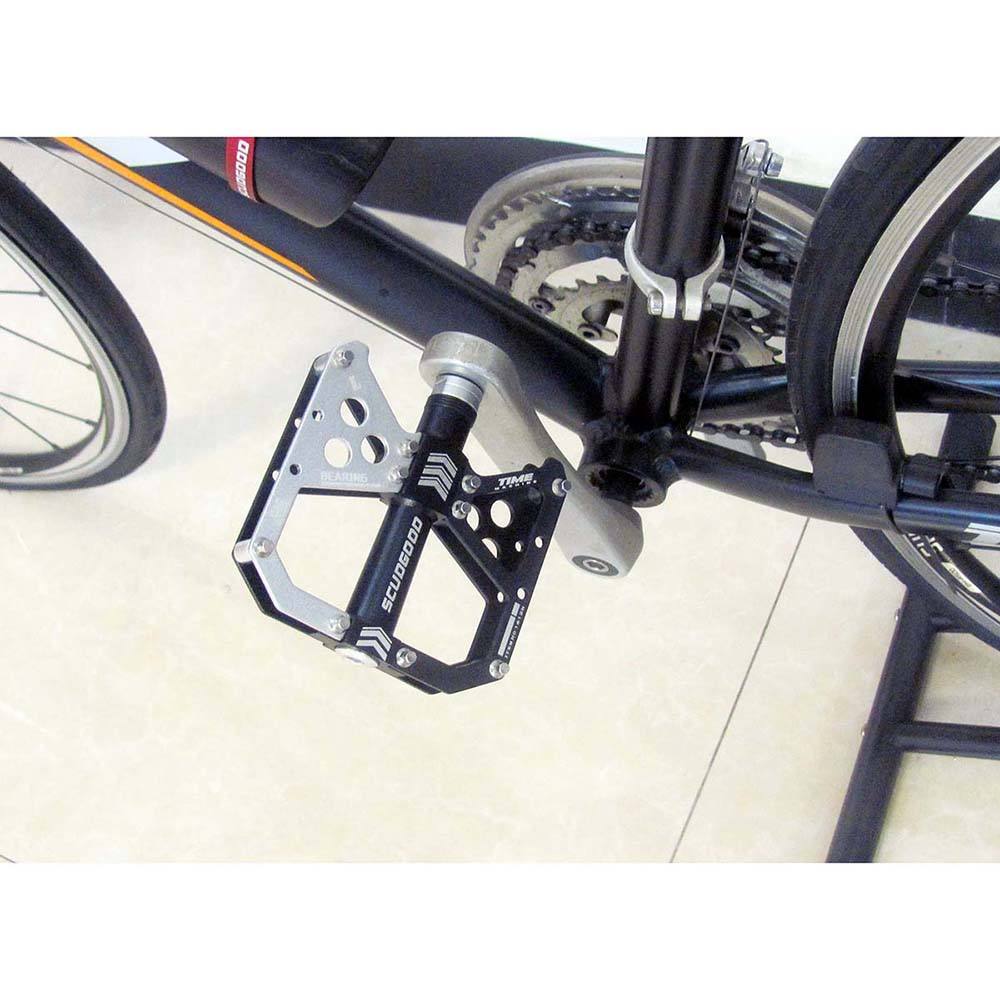 Bicolored aluminum cycling / bicycle foot pedals for MTB bike