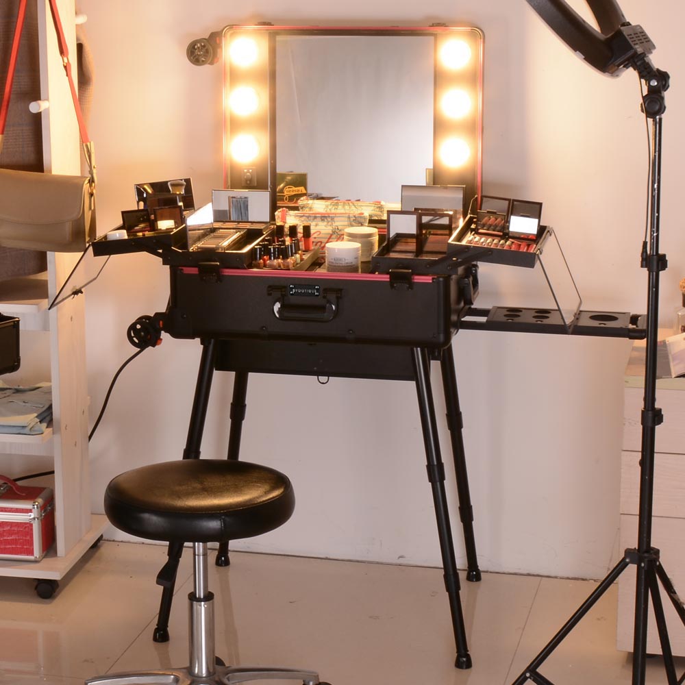 Byootique Rolling Studio Makeup Case with Lighted Mirror & Legs, XL