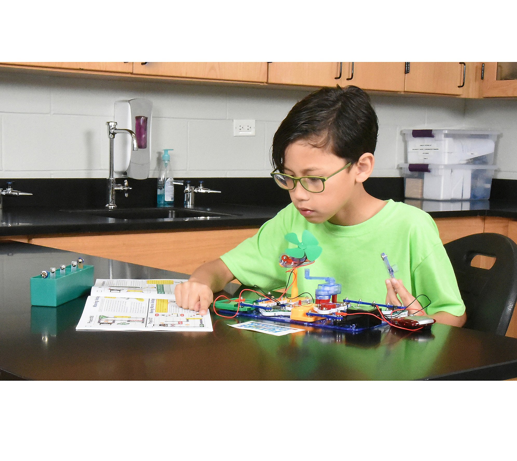 Snap Circuits Green Energy STEM Learning Toy