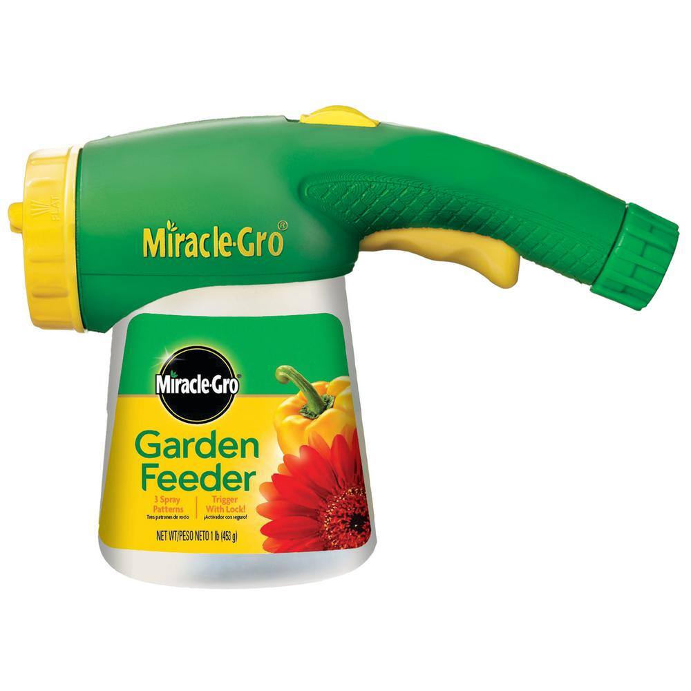 Miracle-Gro Garden Feeder and Water-Soluble All Purpose Plant Food Bundle VB02187