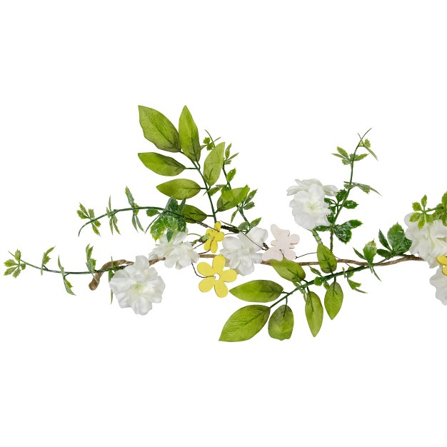 Northlight 4 x27 White Floral And And Mixed Foliage Spring Garland