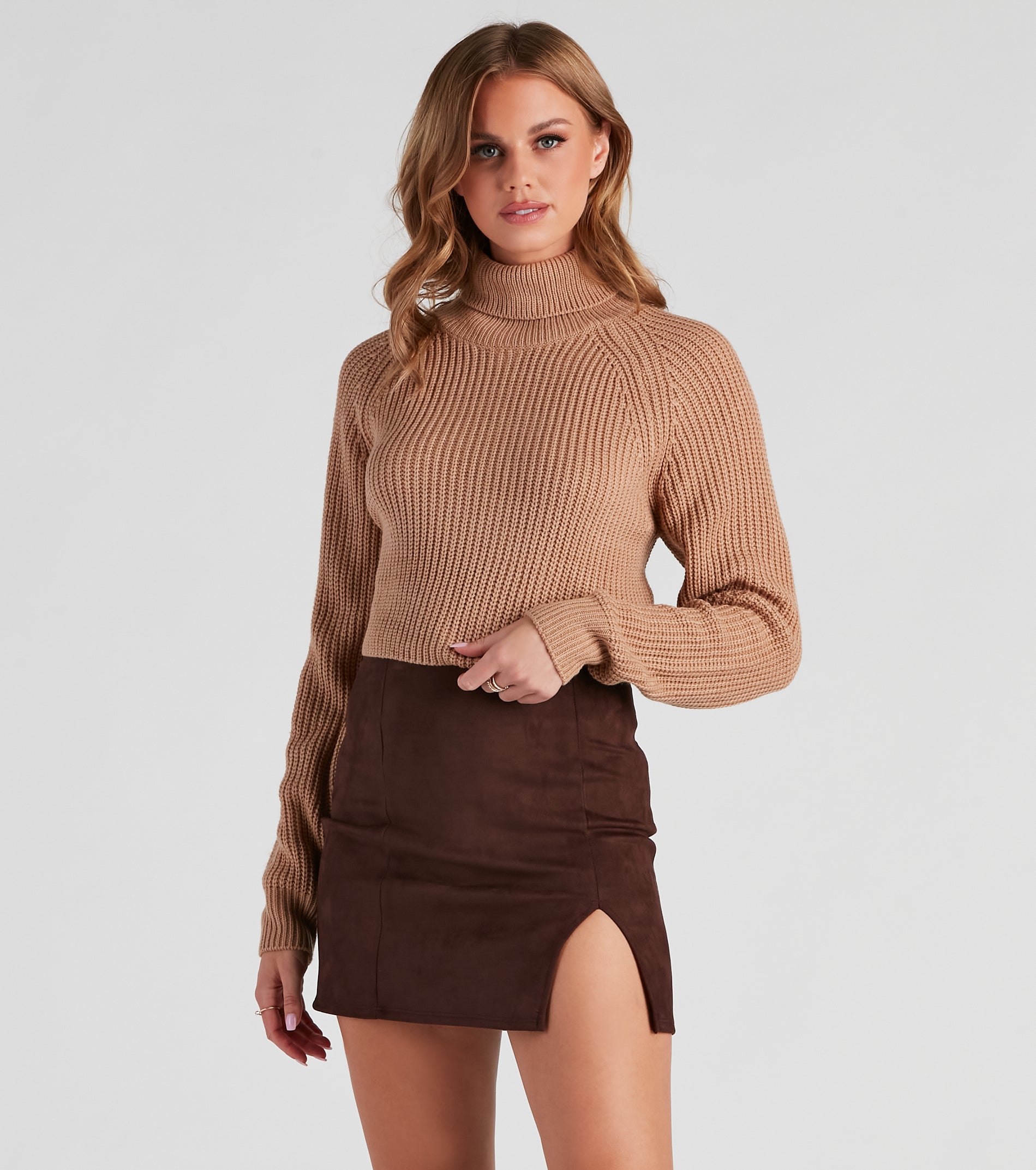 Turn-Heads Lace Up Crop Sweater